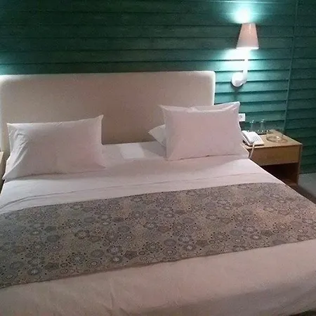 Hotel Elia 4*